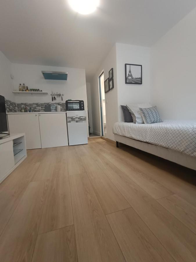 Studio Meuble A Bougival Exterior photo